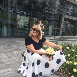 Meet your Posher, Neonila